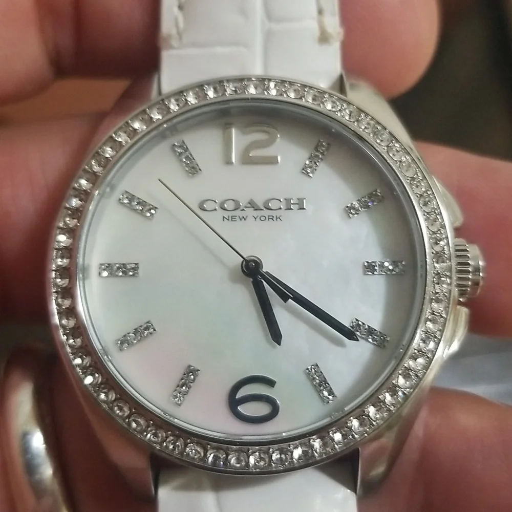 Coach white watch - Picture 5 of 7